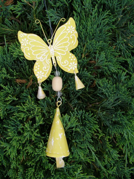 Závěsná plechová dekorace Motýl žlutý
