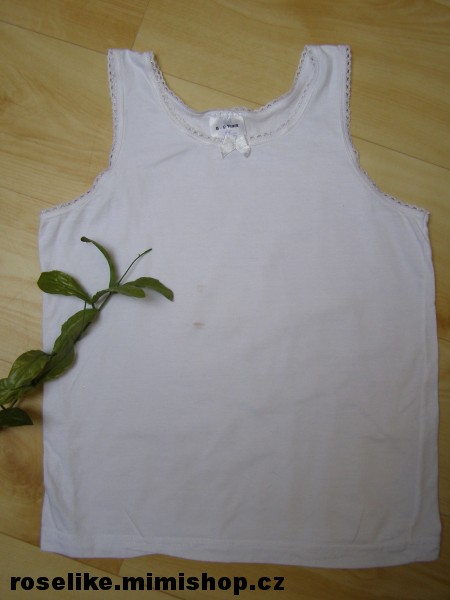 Bílá spodní košilka-vel.134