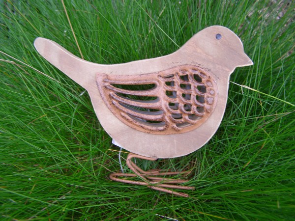 Dekorace ptáček kombinace dřevo-kov